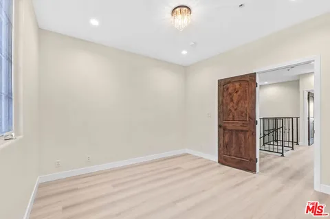 $5,950 | 3833 Huron Avenue, Unit 4, Culver City, CA 90232