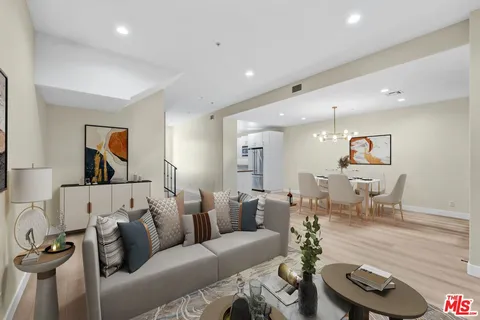 $5,950 | 3833 Huron Avenue, Unit 4, Culver City, CA 90232