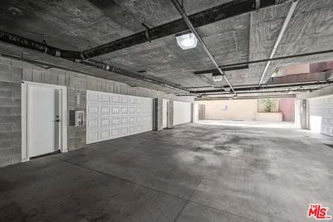 $5,950 | 3833 Huron Avenue, Unit 4, Culver City, CA 90232