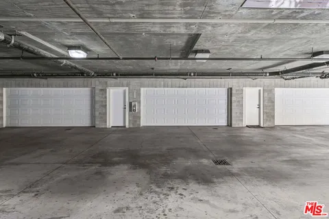 $5,950 | 3833 Huron Avenue, Unit 4, Culver City, CA 90232