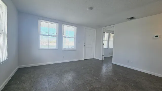 $2,175 | 914 10th Street, Unit C, West Palm Beach, FL 33401