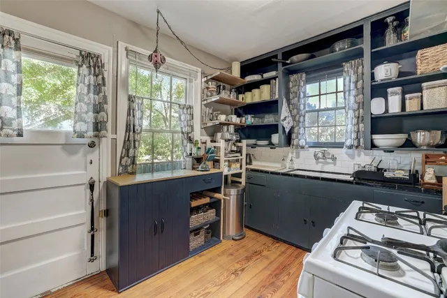 $945,000 | 809 East 44th Street, Austin, TX 78751