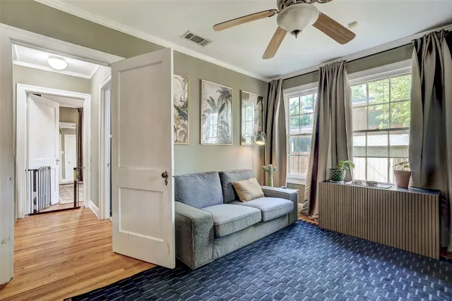 $945,000 | 809 East 44th Street, Austin, TX 78751