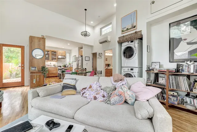 $945,000 | 809 East 44th Street, Austin, TX 78751