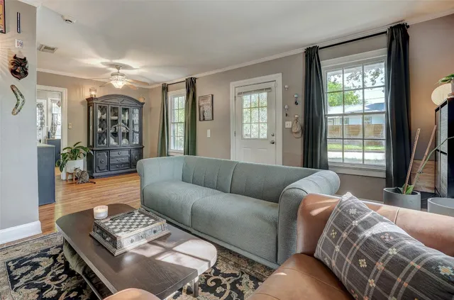 $945,000 | 809 East 44th Street, Austin, TX 78751