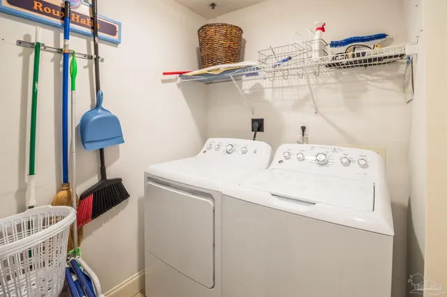 a building view with outdoor space