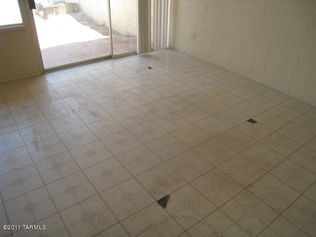 2772 South Kolb Road Tucson, AZ 85730 - Photo 13 of 17 Gallery Image 13
