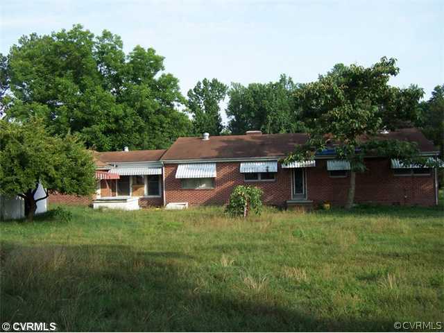 2966 Travellers Road Shacklefords, VA 23156 - Photo 5 of 11 Exterior Back