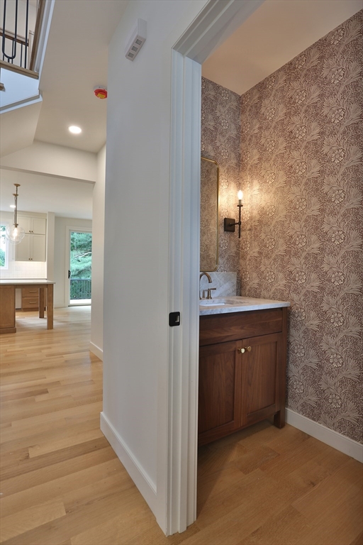 29 Cox Street Hudson, MA 01749 - Photo 22 of 36