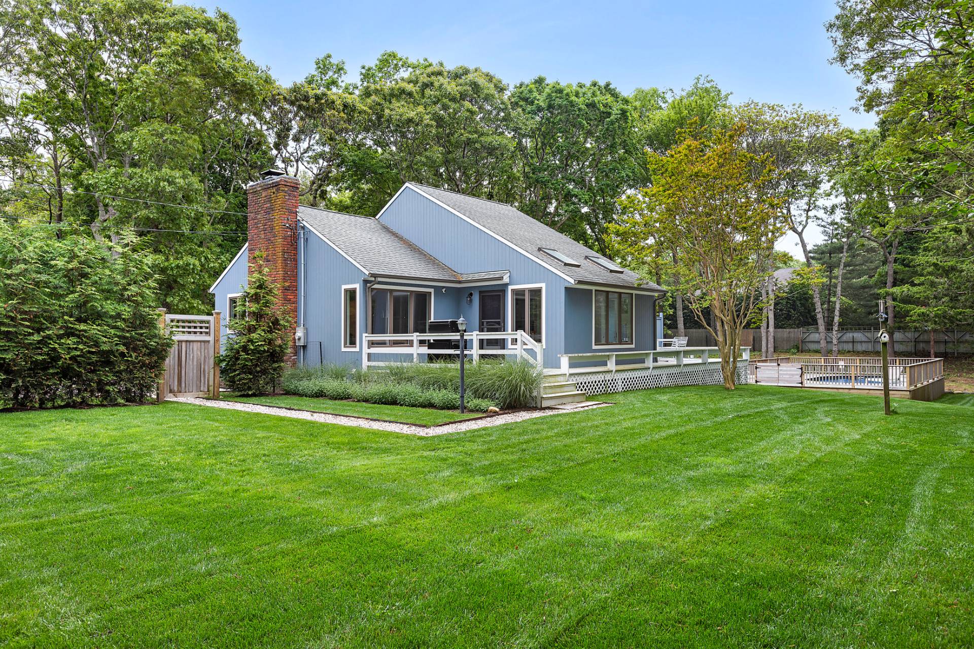 152 Isle Of Wight Road East Hampton, NY 11937 - Photo 1 of 34
