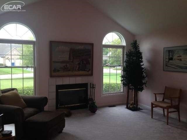 4027 Pebble Ridge Court Fenton, MI 48430 - Photo 8 of 28 20449142-7.JPG