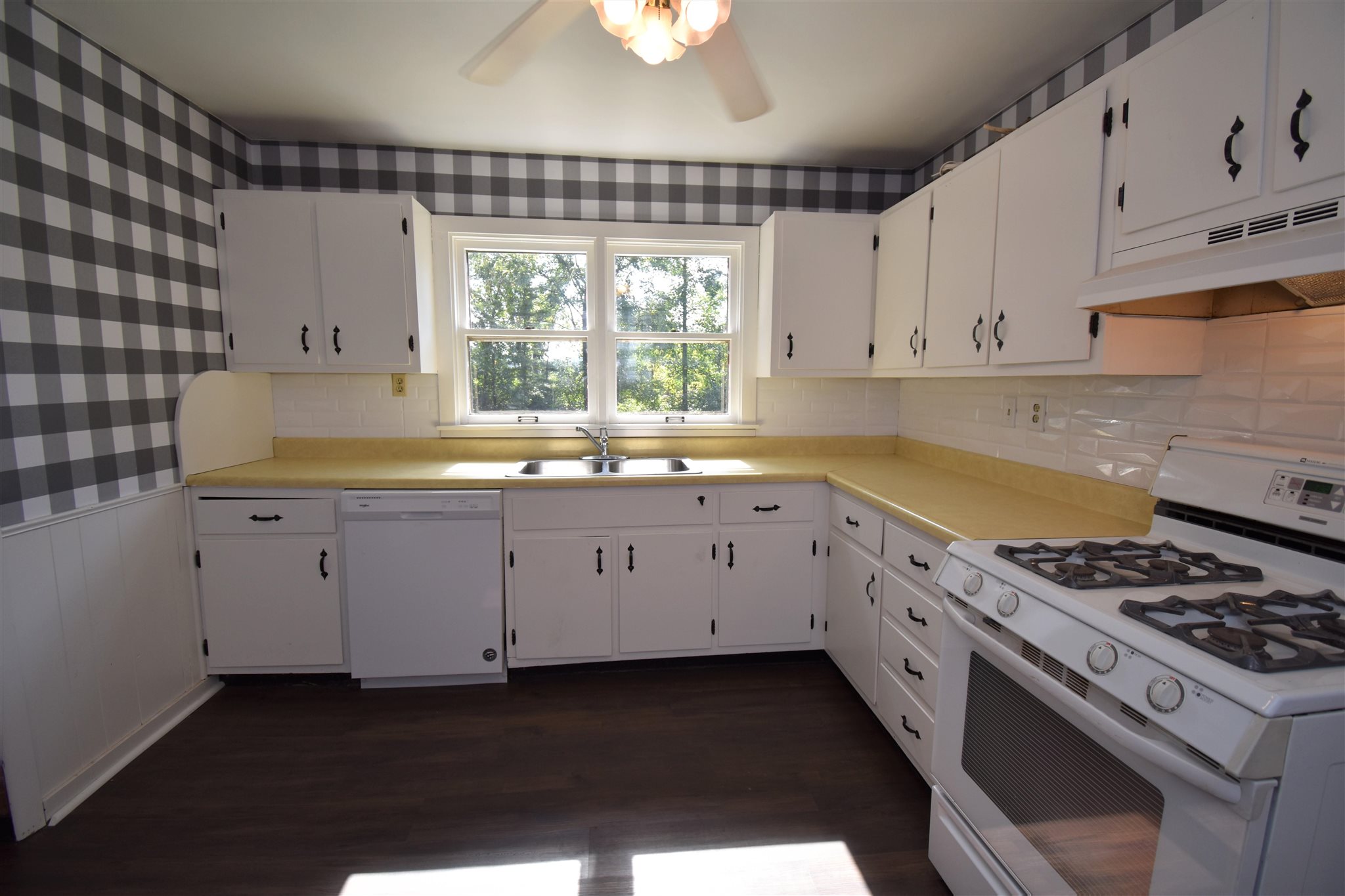 1504 East Matlock Road Bloomington, IN 47408 - Photo 9 of 20