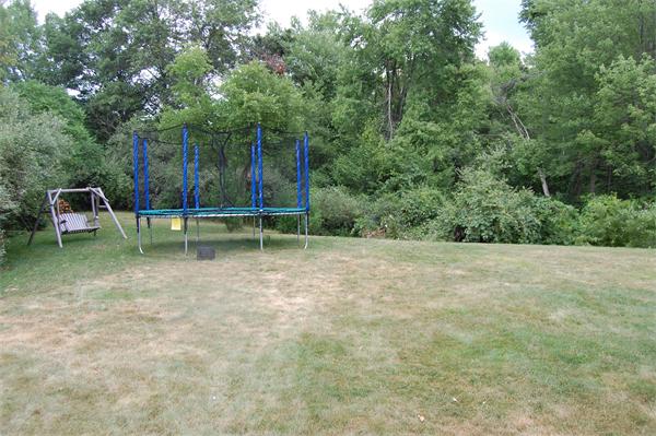 46 Hop Brook Road Amherst, MA 01002 - Photo 8 of 30 Gallery Image 8