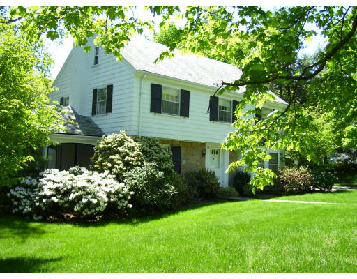 23 Fiske Road Wellesley, MA 02481 - Photo 1 of 9