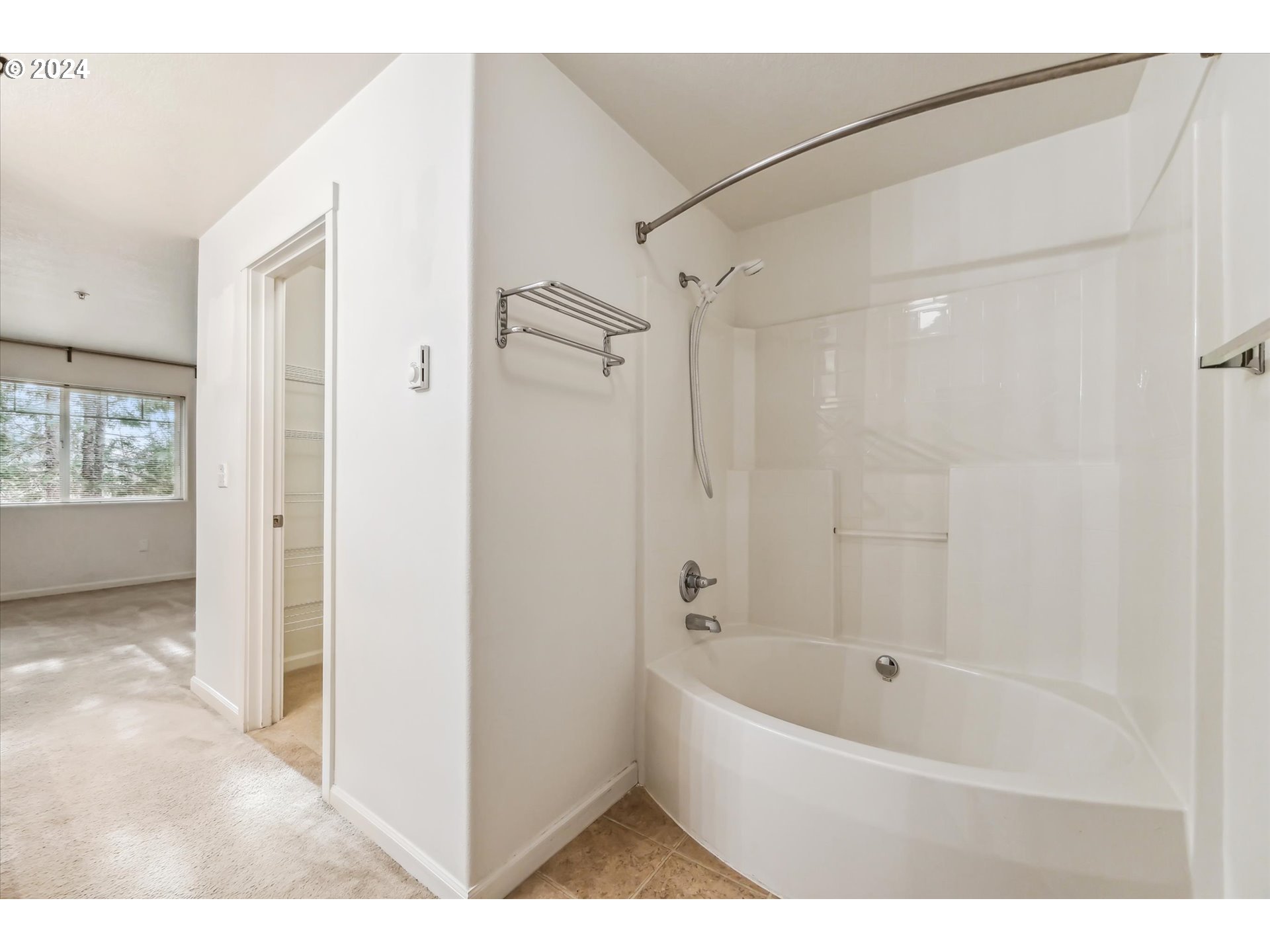 14720 Southwest Sandhill Loop Beaverton, OR 97007 - Photo 20 of 45 Gallery Image 20