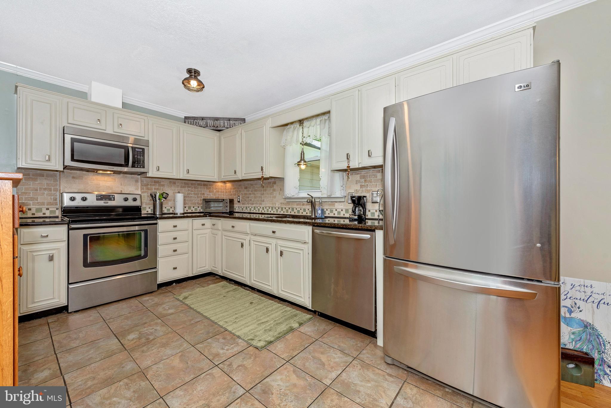 4830 Teen Barnes Road Frederick, MD 21703 - Photo 13 of 59 Updated kitchen