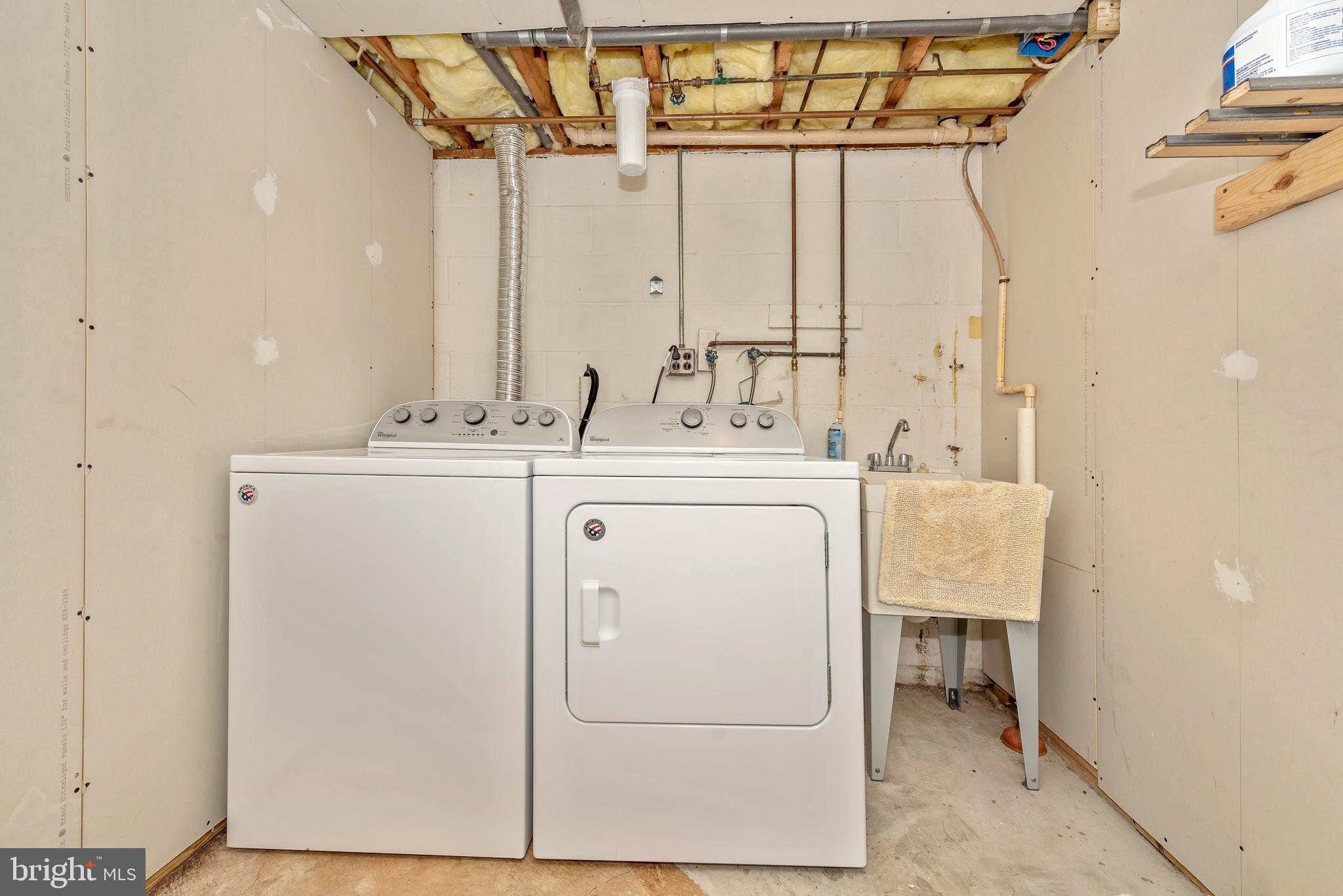 4830 Teen Barnes Road Frederick, MD 21703 - Photo 38 of 59 Laundry room
