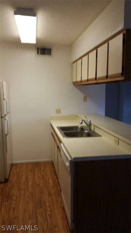 5317 Summerlin Road, Unit 1716 Fort Myers, FL 33919 - Photo 3 of 5 a utility room with a sink