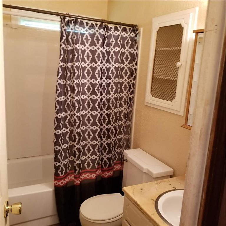 3956 North Mitthoefer Road Indianapolis, IN 46235 - Photo 9 of 17 Gallery Image 9