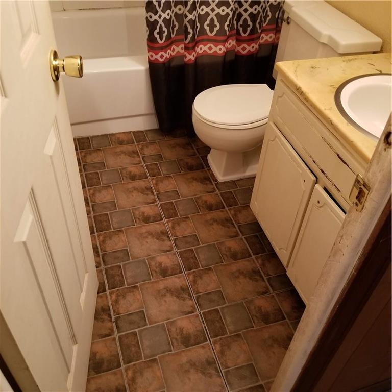3956 North Mitthoefer Road Indianapolis, IN 46235 - Photo 10 of 17 Gallery Image 10