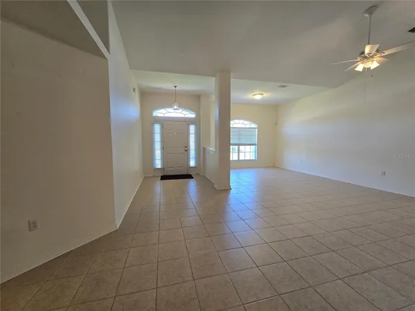 $2,800 | 2081 Farrington Drive, Lakeland, FL 33809