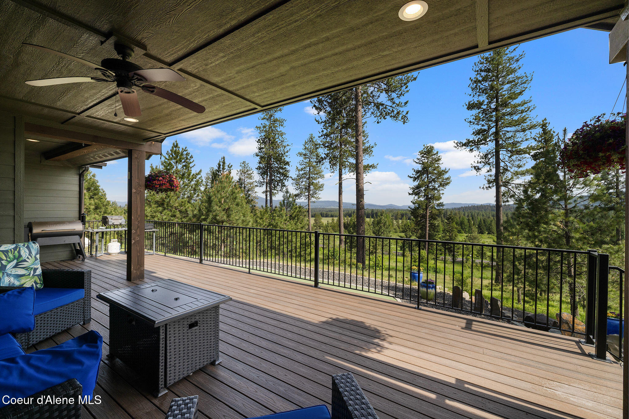 5039 West Presley Road Coeur D'Alene, ID 83814 - Photo 22 of 72 Covered Back Deck