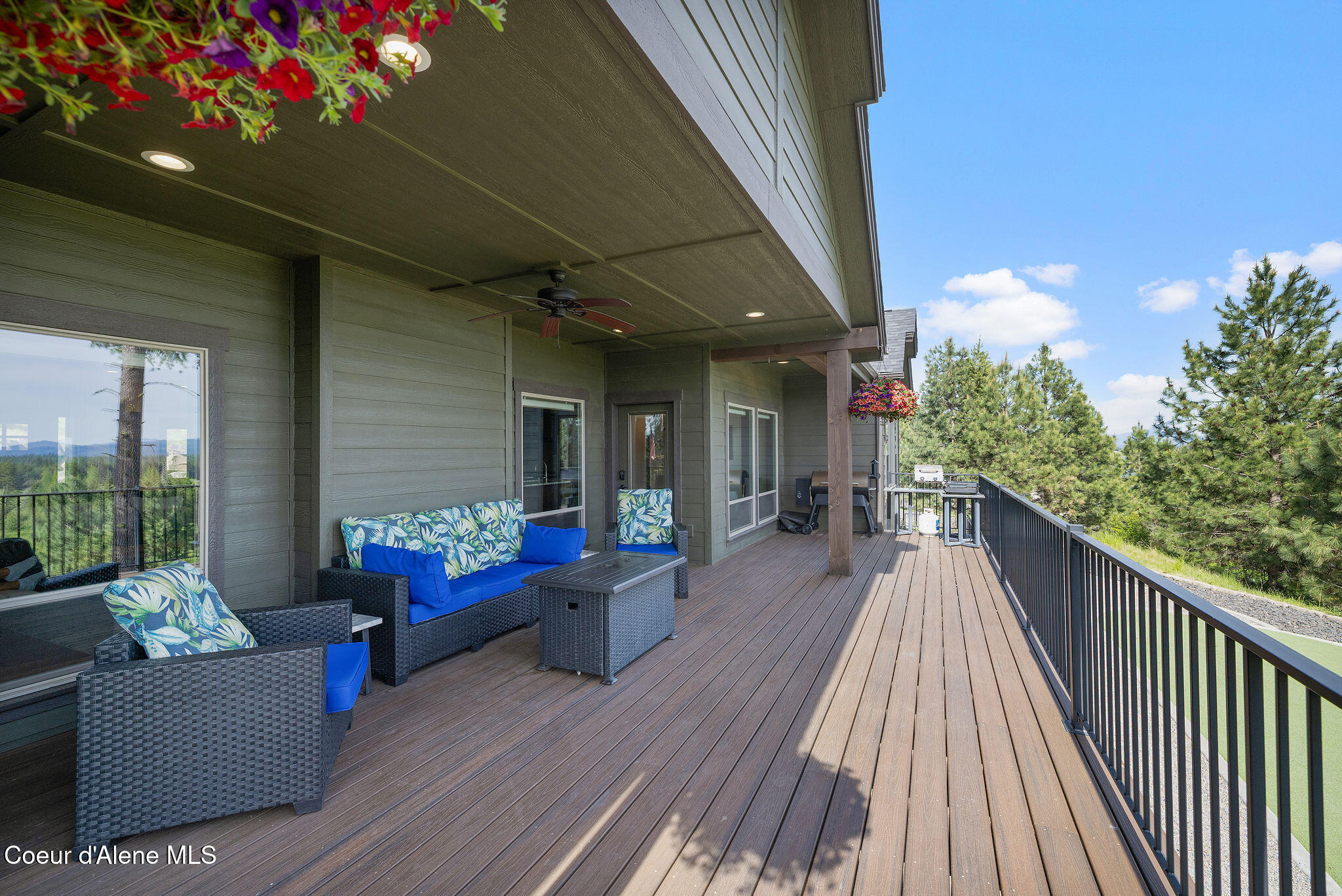 5039 West Presley Road Coeur D'Alene, ID 83814 - Photo 25 of 72 Covered Back Deck