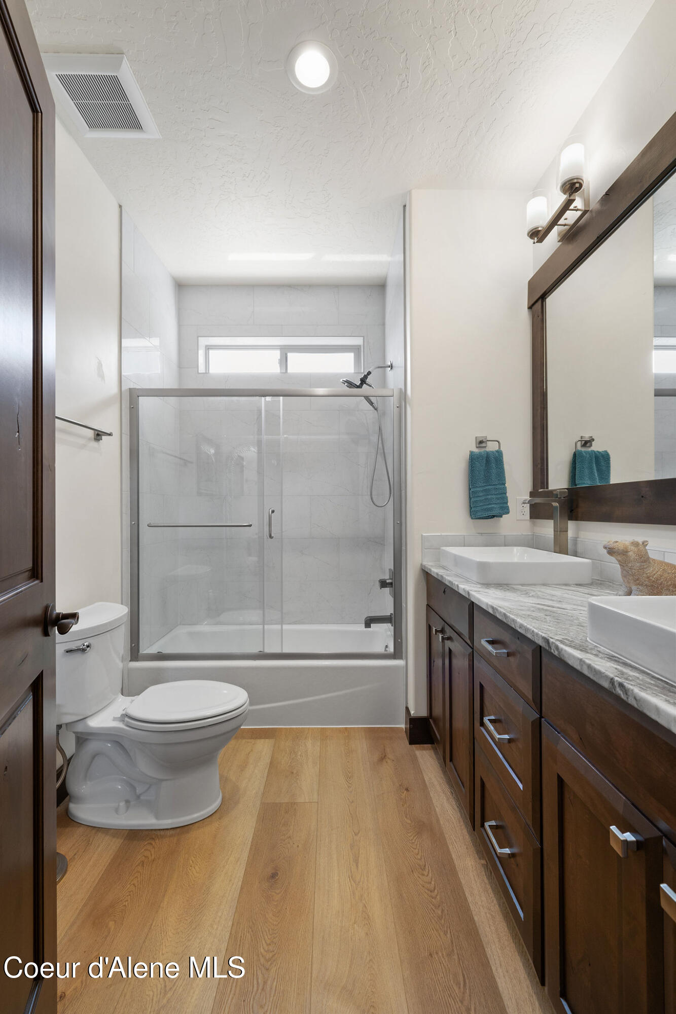 5039 West Presley Road Coeur D'Alene, ID 83814 - Photo 41 of 72 Bathroom #2