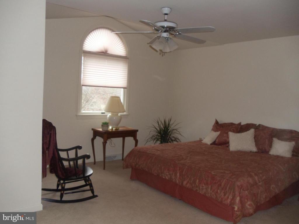 130 Pepperton Court Lititz, PA 17543 - Photo 17 of 27 Gallery Image 17