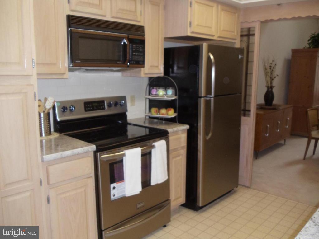 130 Pepperton Court Lititz, PA 17543 - Photo 8 of 27 Gallery Image 8