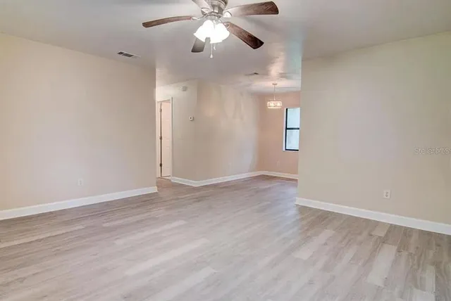 $1,850 | 11907 Northwest 147 Place, Alachua, FL 32615