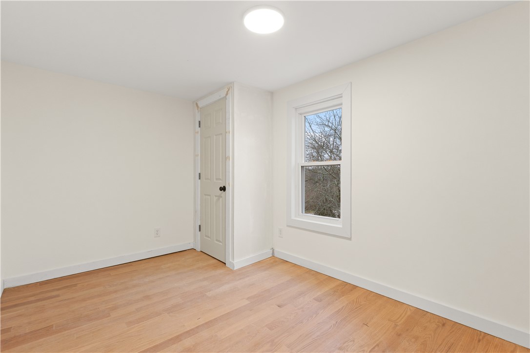 14 Springbrook Road Westerly, RI 02891 - Photo 19 of 28