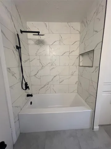 $2,500 | 6829 Driftwood Street, Houston, TX 77021