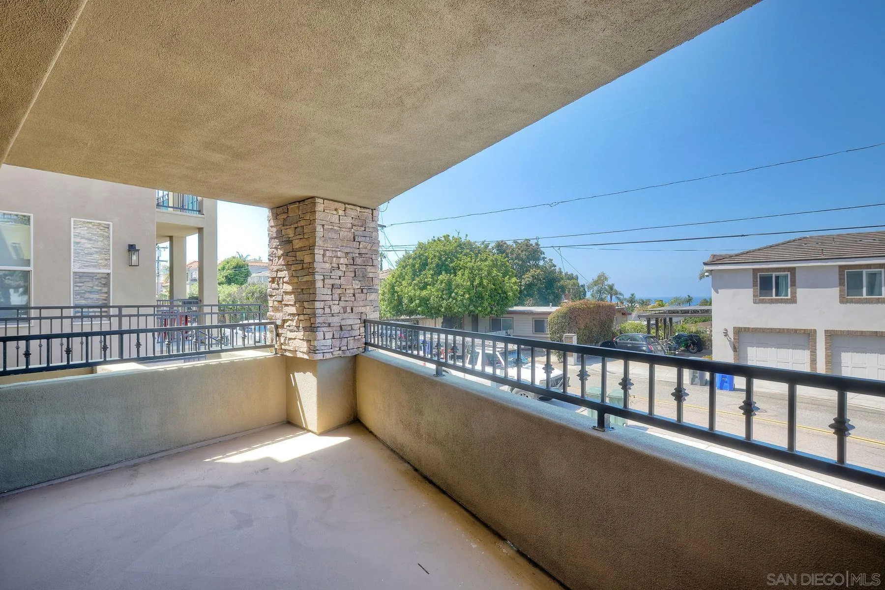 2009 MacKinnon Avenue Encinitas, CA 92007 - Photo 13 of 46 a view of balcony with city view