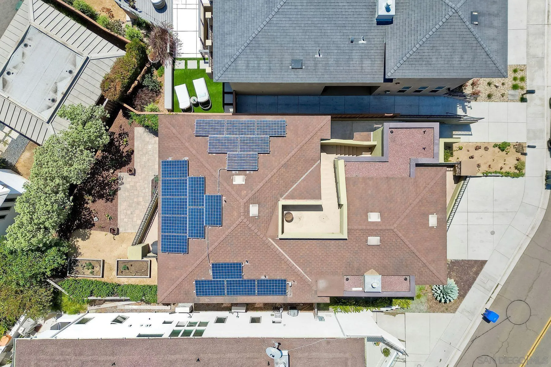 2009 MacKinnon Avenue Encinitas, CA 92007 - Photo 41 of 46 an aerial view of residential houses with outdoor space