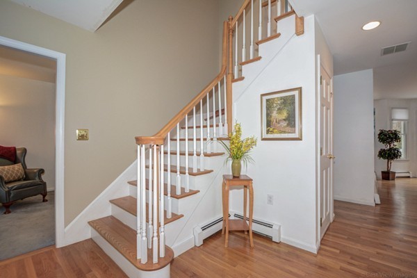 186 Robinson Road Boxborough, MA 01719 - Photo 5 of 28 Gallery Image 5