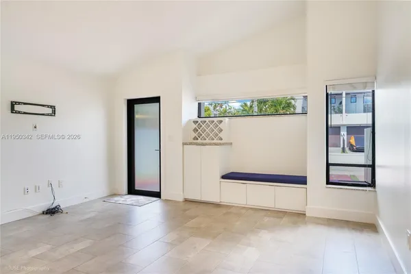 $3,700 | 1634 Southwest 19th Terrace, Unit 1634, Miami, FL 33145