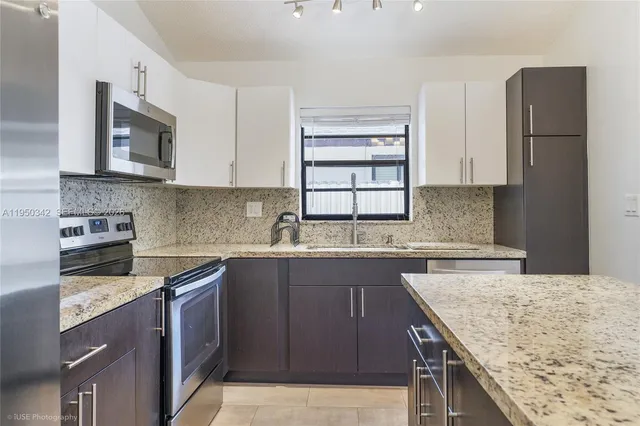 $4,000 | 1634 Southwest 19th Terrace, Unit 1634, Miami, FL 33145