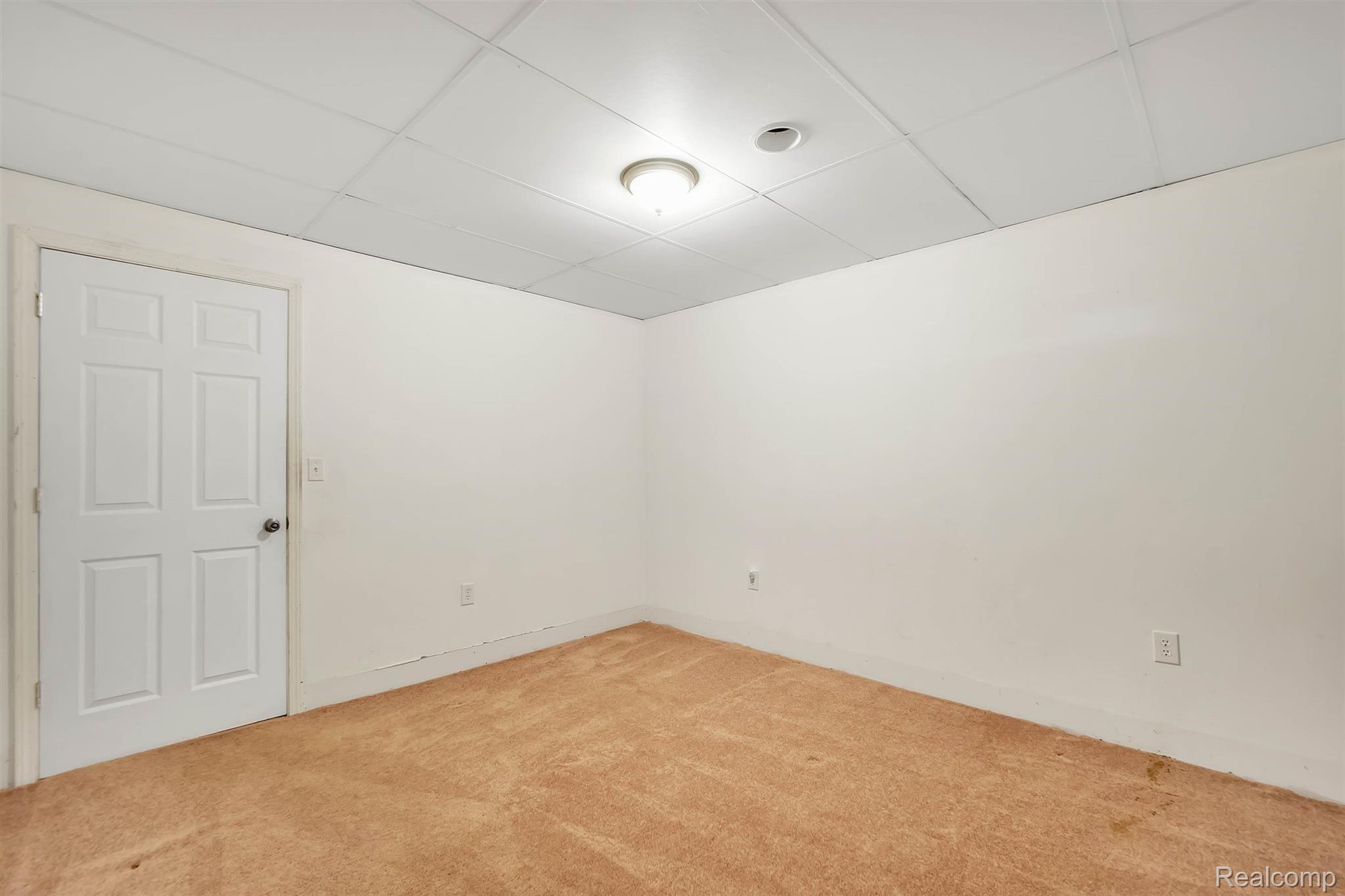 740 John Ward Howell, MI 48855 - Photo 28 of 39 28-740 John Ward-WindowStill-Real-E.jpg