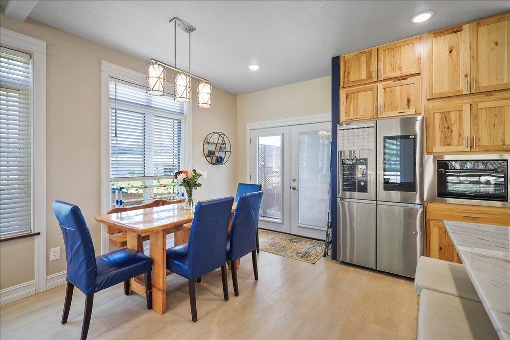 5710 East Greenbluff Road Colbert, WA 99005 - Photo 11 of 49