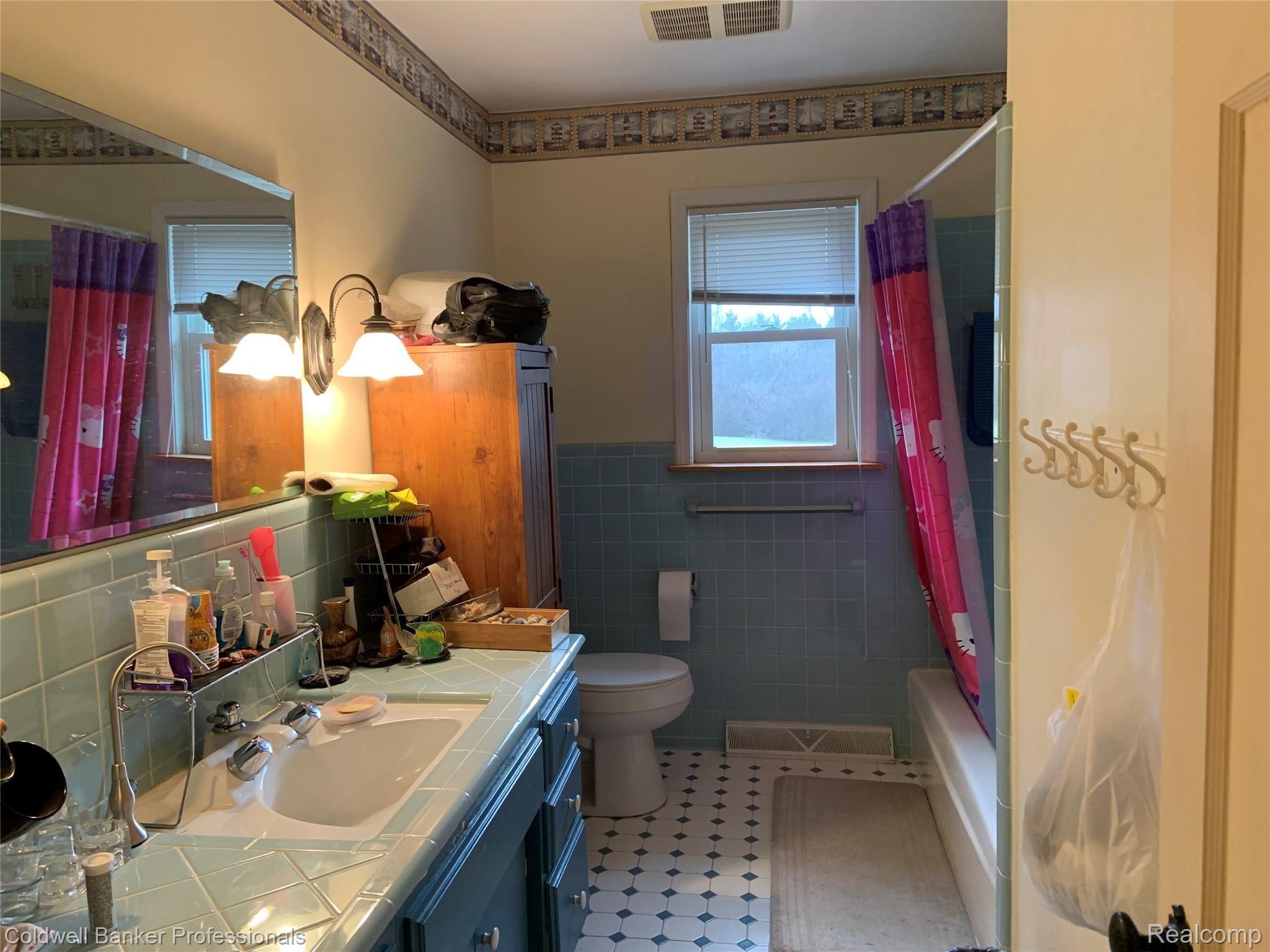 1410 East Mt Morris Road Mount Morris, MI 48458 - Photo 11 of 17 IMG-0853.jpg