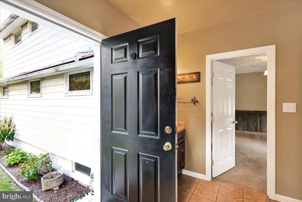 518 Spring Valley Road Reading, PA 19604 - Photo 23 of 49