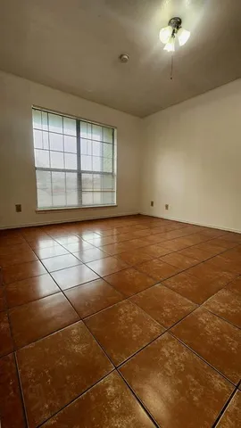 $1,299 | 5813 Lake Hubbard Parkway, Unit 408, Garland, TX 75043