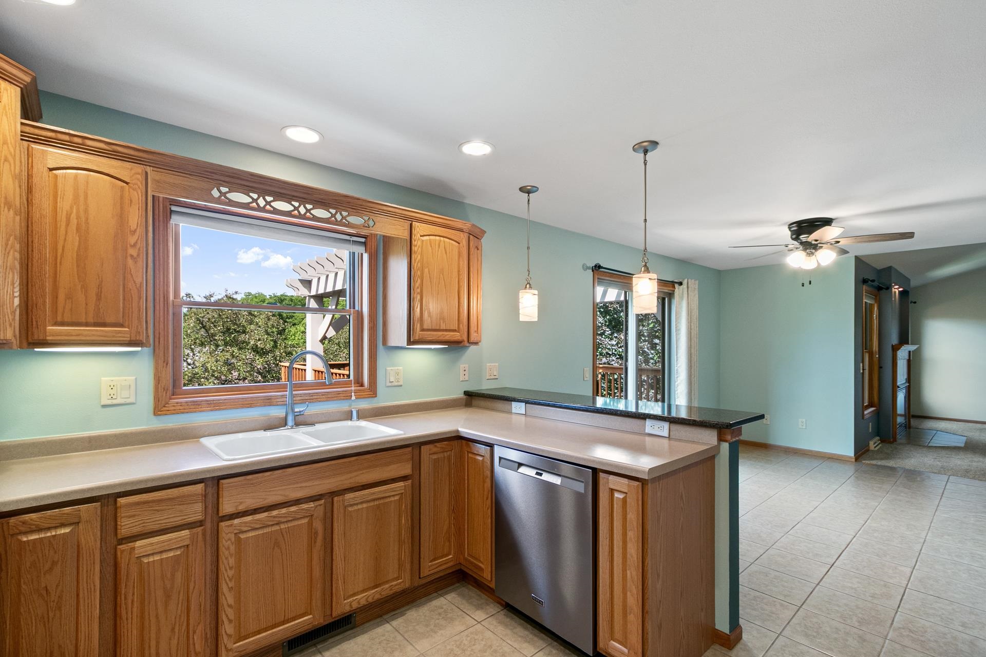 1601 Raspberry Lane Mount Horeb, WI 53572 - Photo 11 of 67