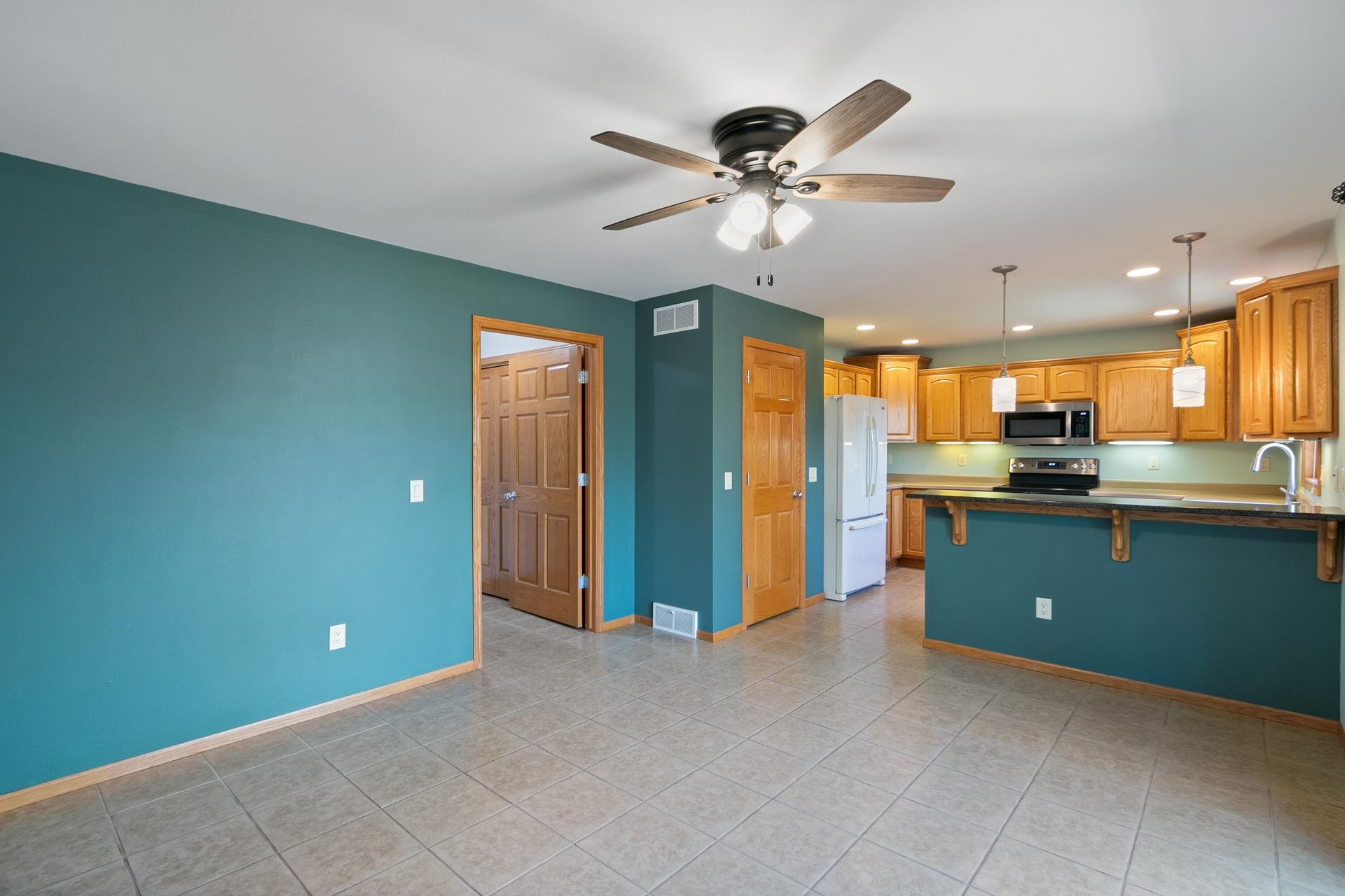 1601 Raspberry Lane Mount Horeb, WI 53572 - Photo 15 of 67