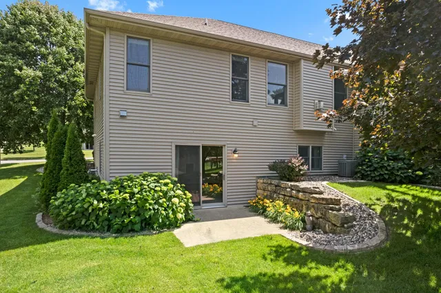 $579,000 | 1601 Raspberry Lane, Mount Horeb, WI 53572