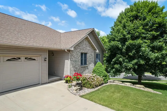 $579,000 | 1601 Raspberry Lane, Mount Horeb, WI 53572
