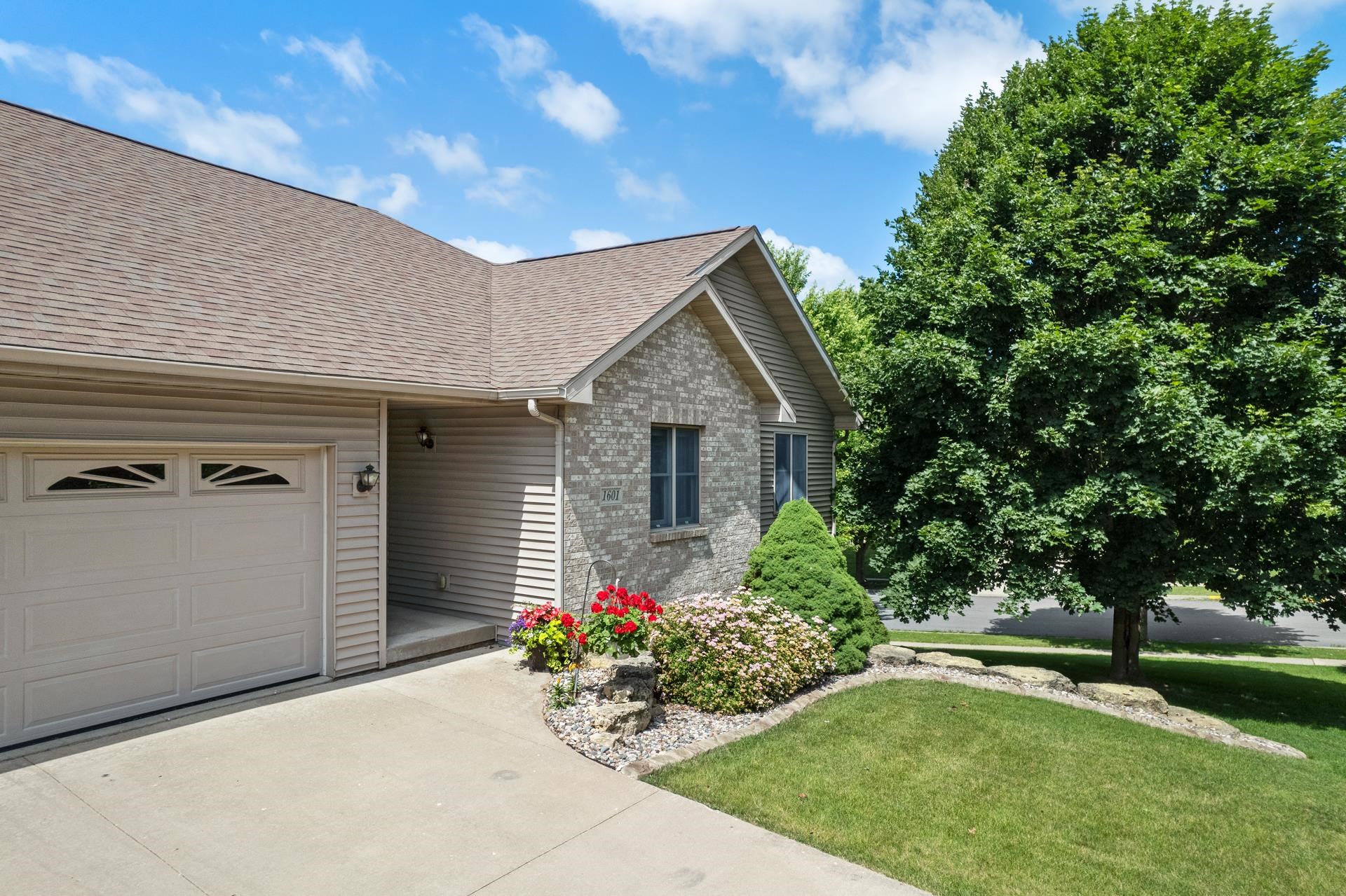 1601 Raspberry Lane Mount Horeb, WI 53572 - Photo 62 of 67