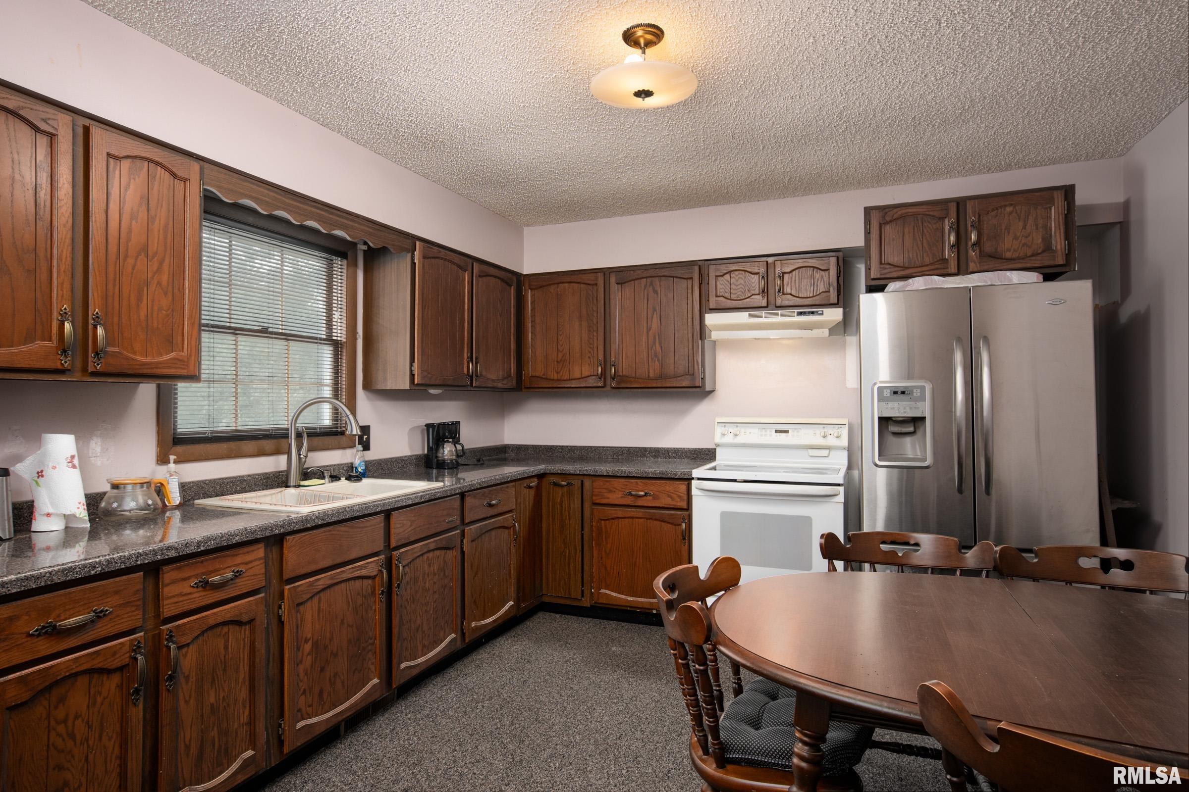 17209 Canaville Road Creal Springs, IL 62922 - Photo 10 of 35