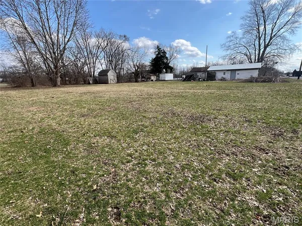 $27,000 | 1015 North West Street, Carlinville, IL 62626